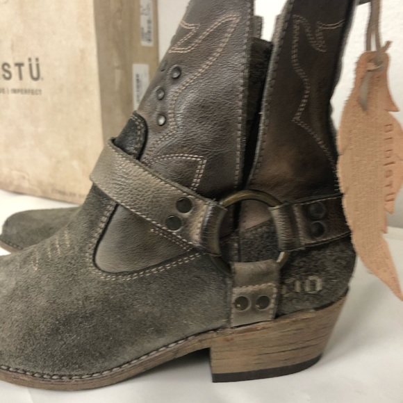 Bed Stu Canada taupe leather Western V-cut bootie - Picture 5 of 12